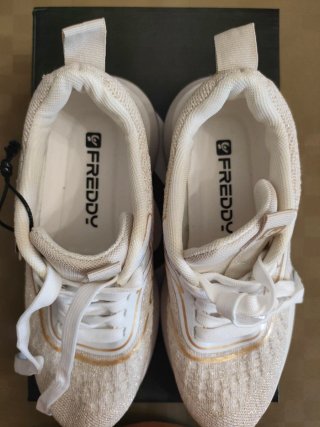 Scarpe sneakers Freddy donna; numero 37