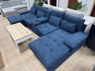 Sofá 3 plazas extensible con portavasos