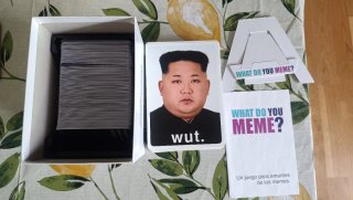 Juego de mesa What do you meme español