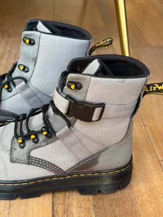 Dr. Martens Combs Tech II Poly Casual Boots en el