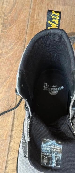 Dr. Martens Combs Tech II Poly Casual Boots en el