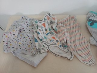 Lote Ropa Bebé Niña/Niño (Talla 0-3m)  7 unidades