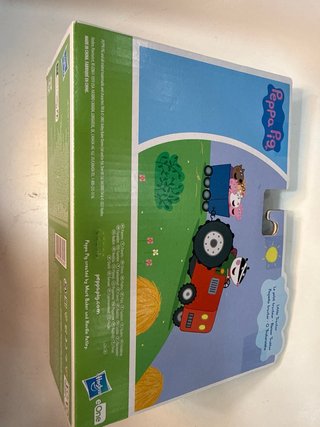 Peppa Pig Tractor y Figuras