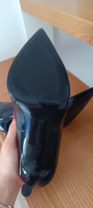 Stradivarius Tacchi Spillo Nero Lucido 36