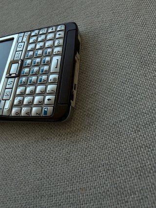 Nokia E61