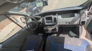 Renault Trafic Passenger L2H1 2.0 dCi 115cv