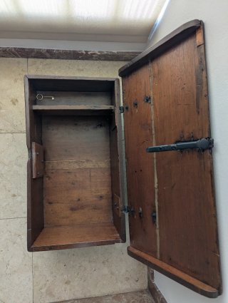 Baúl antiguo madera y metal principios S.XX