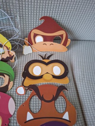Lote 12 Máscaras y Corona Mario Bros Fiesta nuevos