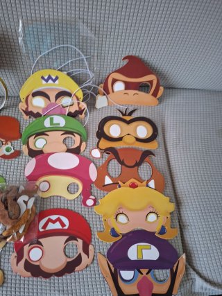 Lote 12 Máscaras y Corona Mario Bros Fiesta nuevos