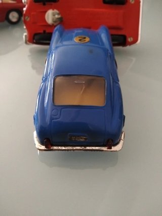 Scalextric Triang Ferrari 250 Azul ROJO VENDIDO