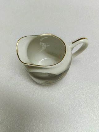 Jarrita oriental pintada a mano