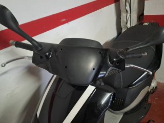 Piaggio NGR Scooter Negra ciclomotor