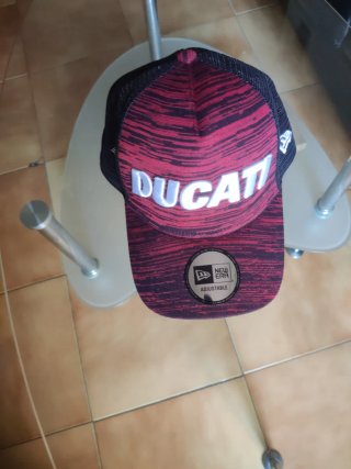 Gorra New Era 9Forty Ducati Roja