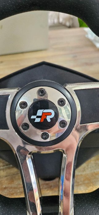 Volante FR-TEC per PlayStation 4 / PS3 / PC e pedali