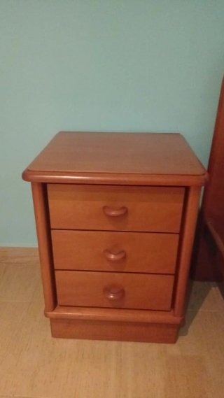 Cama 90, Cabecero, Mesita y Colchón. En Eibar