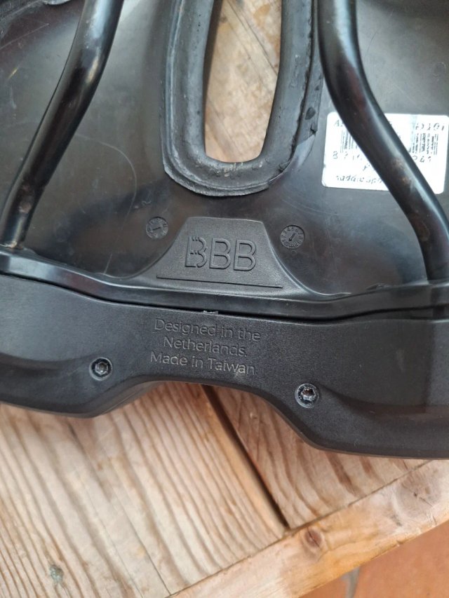 Sillín BBB Memory Foam 170mm