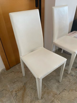 Conjunto de 6 sillas blancas polipiel