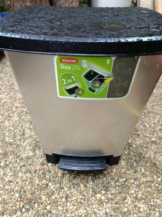 Cubo basura Curver Duo 25L pie