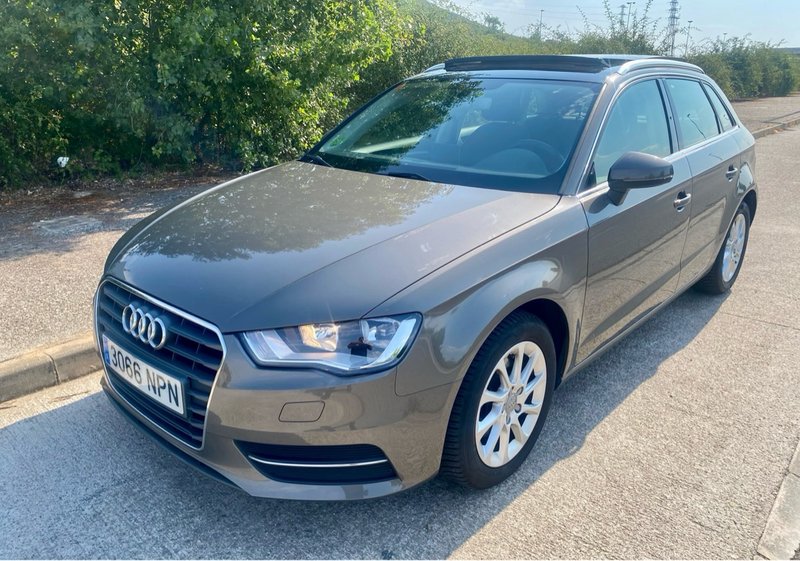 AUDI A3 sportback 2016 - foto 1