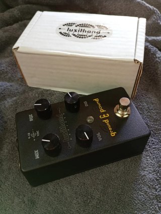 LUSITHAND GROUND AND POUND V1+ENVIO INCLUIDO