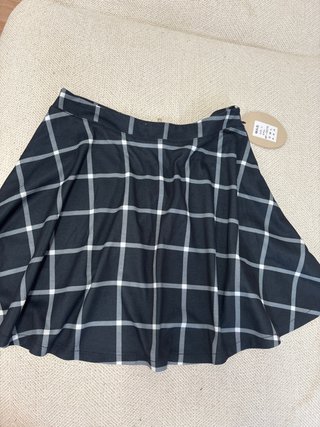 Falda skater cuadros S/36