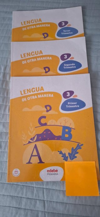 Libros de texto Lengua 3 primaria Edebe