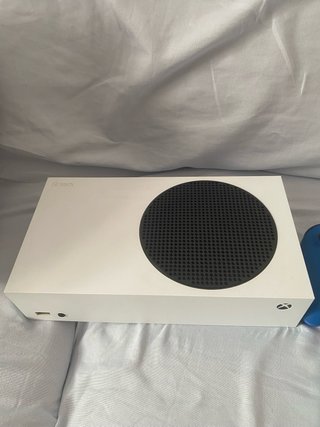 Xbox Series S 512GB SSD Con 4 Mandos y Cableado