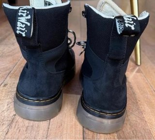 Dr. Martens Combs Tech (específicamente la versión
