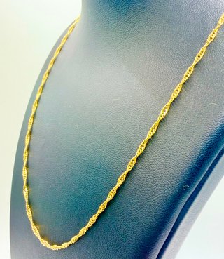 CADENA SINGAPUR ORO DE 18K. Peso 2.88g