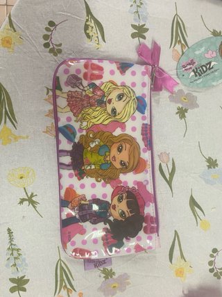 Estuches y bolso infantil