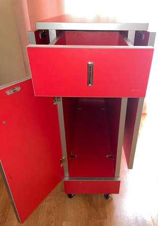 Mesa plegable roja
