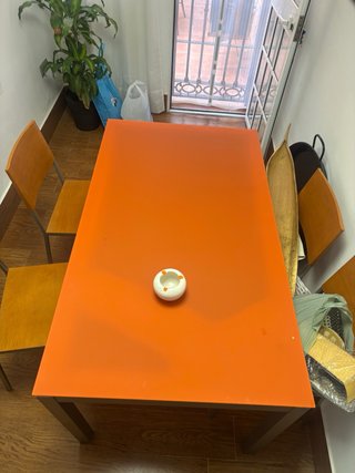 Mesa extensible 140-200cm x 80 + 4 sillas