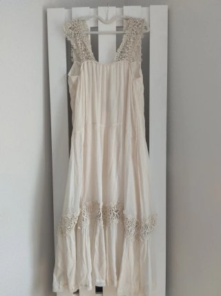 Zara: vestido plisado encaje -L- (vale para XL)