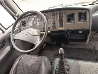 Nissan Atleon 2010