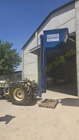 CARGADOR AGRÍCOLA ELEVADOR UNIVERSAL