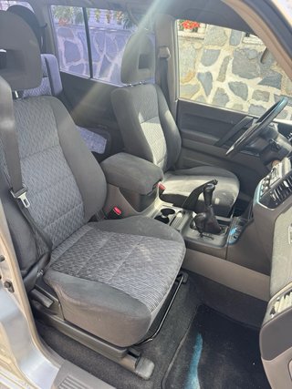 Mitsubishi Montero 2005