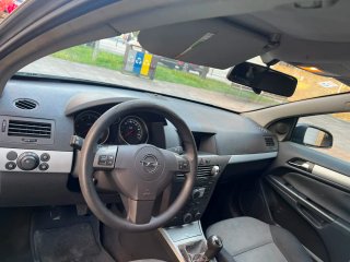 Opel Astra 2007