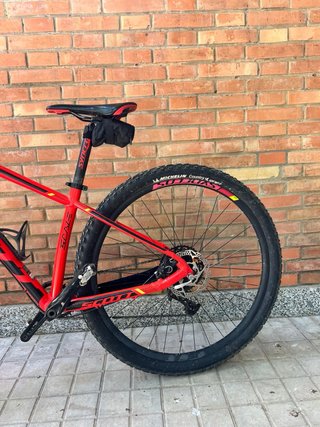 Bicicleta mtb  Scott scale  Bicicleta 29