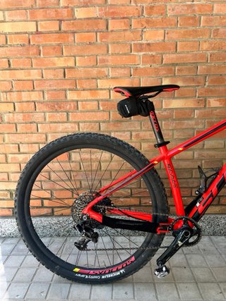 Bicicleta mtb  Scott scale  Bicicleta 29