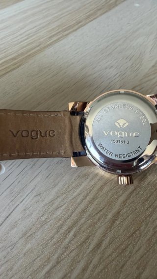 Reloj Vogue Mujer Dorado y Marrón