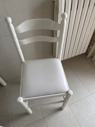 Mesa y 2 sillas cocina madera blanca