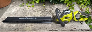 Cortasetos Eléctrico Ryobi 650W