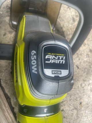 Cortasetos Eléctrico Ryobi 650W