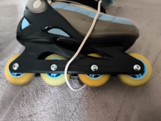Patines en línea Decathlon talla 40 con funda