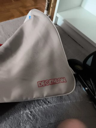 Patines en línea Decathlon talla 40 con funda