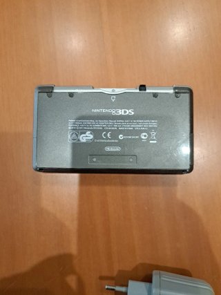 Nintendo 3DS XL Negra + Funda Luigi