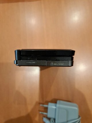 Nintendo 3DS XL Negra + Funda Luigi