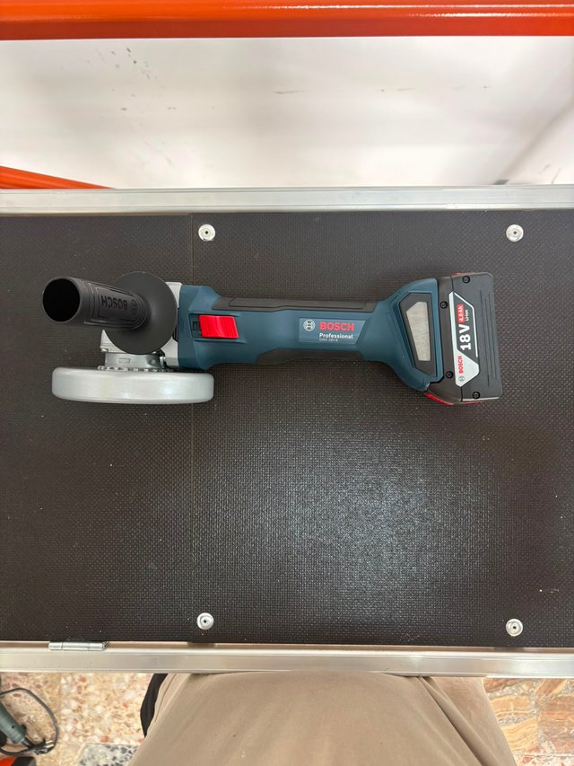 Alquiler Amoladora Bosch 115mm a batería
