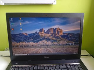 Dell Vostro 3750 Portátil Negro