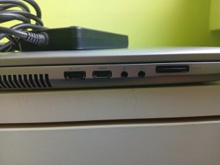 Dell Vostro 3750 Portátil Negro